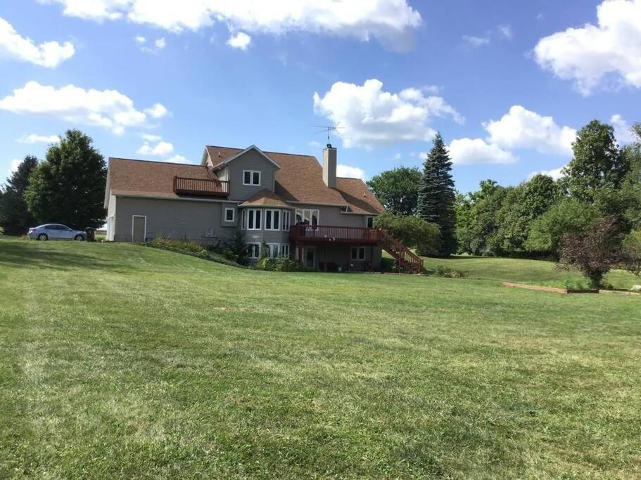 House On Grass Runway With Fly-In/Fly-Out Access Villa Tecumseh Kültér fotó