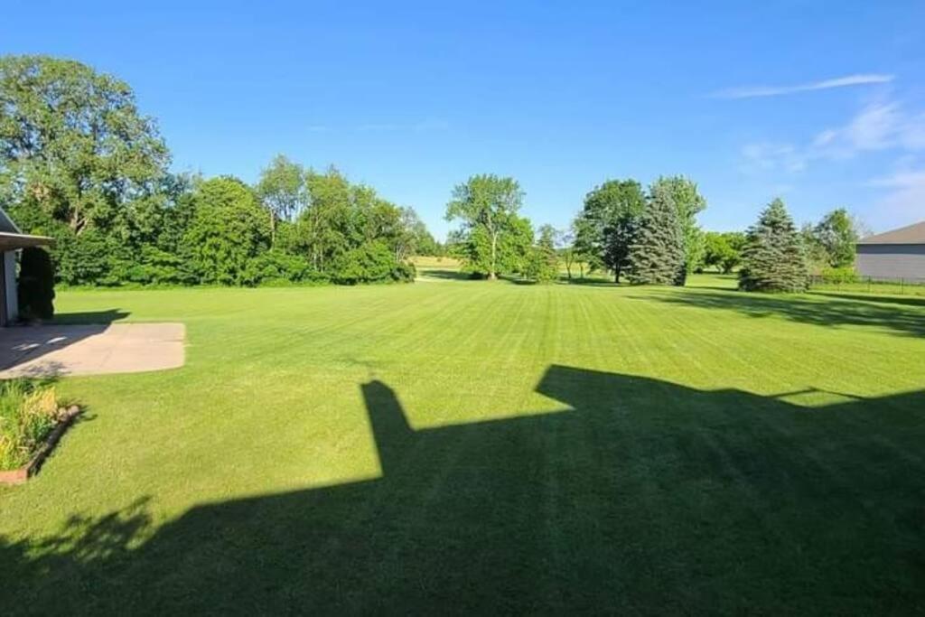 House On Grass Runway With Fly-In/Fly-Out Access Villa Tecumseh Kültér fotó