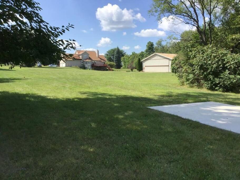 House On Grass Runway With Fly-In/Fly-Out Access Villa Tecumseh Kültér fotó