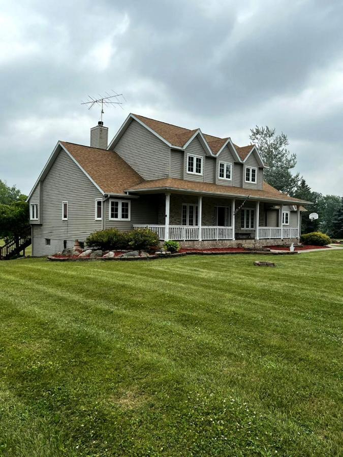 House On Grass Runway With Fly-In/Fly-Out Access Villa Tecumseh Kültér fotó